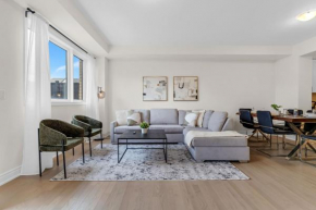 Bright & Stylish Modern Townhome in Oakville!